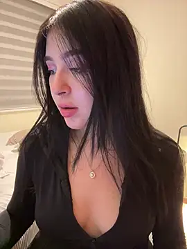 Snapshot of evelynrosess1 chatting on May 27, 4:42 am evelynrosess1 online show from May 27, 4:42 am