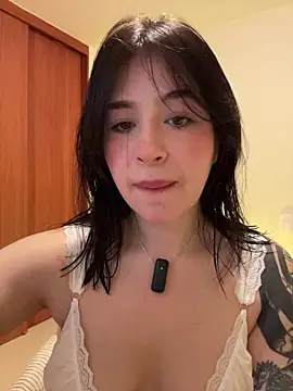 evelynrosess1 online show from July 31, 1:27 am