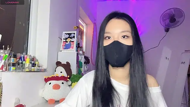 Tieu-May online show from April 24, 9:23 am