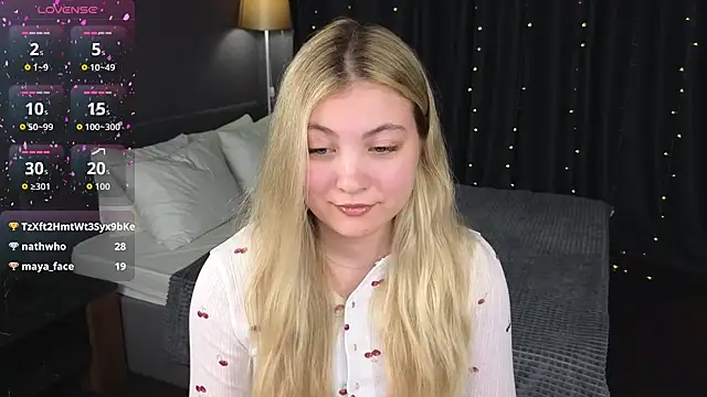 Snapshot of Angel__Grace chatting on May 16, 12:18 am Angel Grace online show from May 16, 12:18 am