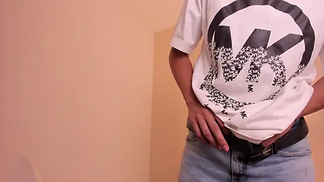 AustinTowers online show from February 27, 7:58 pm