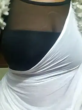 Snapshot of tamil-Diya90 chatting on June 27, 6:02 pm tamil-Diya90 online show from June 27, 6:02 pm