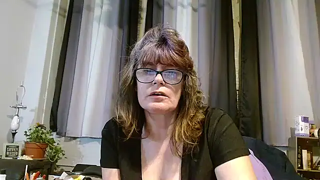 ladylavende3 online show from February 22, 6:17 am