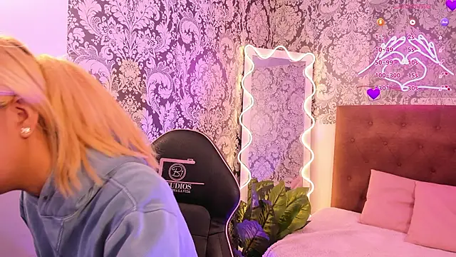 Snapshot of IRINA_TAY1 chatting on February 20, 4:09 am IRINA TAY1 online show from February 20, 4:09 am