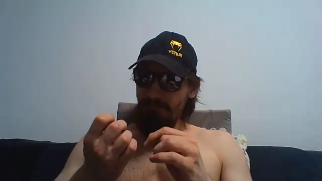 Snapshot of KaelNox chatting on June 19, 8:23 pm KaelNox online show from June 19, 8:23 pm