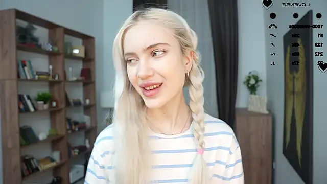 KristalCrowner online show from March 16, 7:40 pm