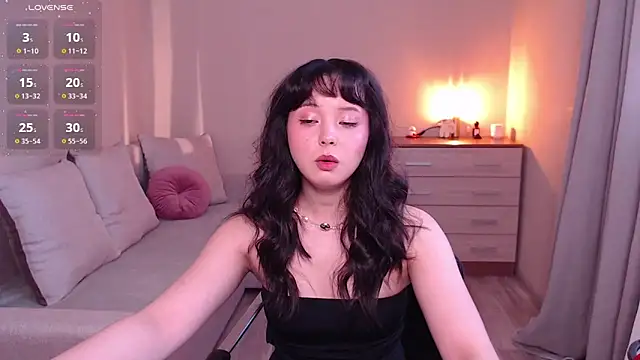 Snapshot of lia_hetty chatting on March 7, 2:36 pm lia hetty online show from March 7, 2:36 pm