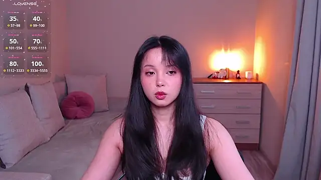Snapshot of lia_hetty chatting on March 16, 1:37 pm lia hetty online show from March 16, 1:37 pm