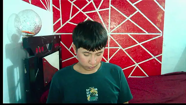 Snapshot of DIDIER_777 chatting on January 16, 9:08 pm DIDIER 777 online show from January 16, 9:08 pm