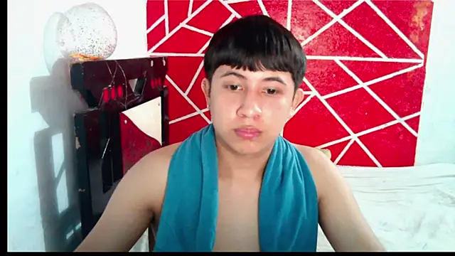 Snapshot of DIDIER_777 chatting on February 7, 9:18 pm DIDIER 777 online show from February 7, 9:18 pm