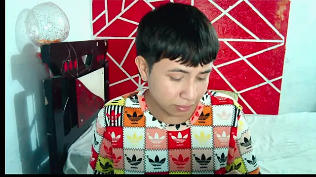 Snapshot of DIDIER_777 chatting on February 8, 10:13 pm DIDIER 777 online show from February 8, 10:13 pm