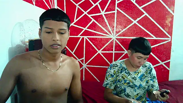 Snapshot of DIDIER_777 chatting on February 22, 5:08 am DIDIER 777 online show from February 22, 5:08 am