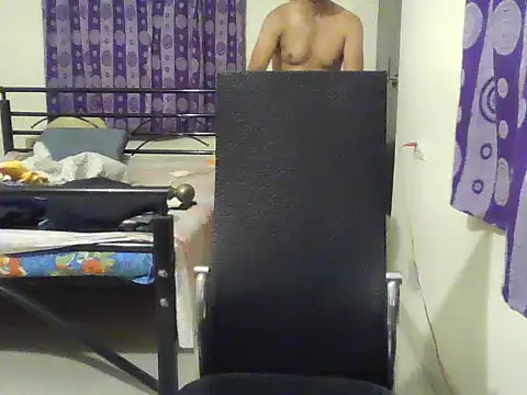 Snapshot of Moh-Moksha chatting on May 13, 2:47 pm Moh-Moksha online show from May 13, 2:47 pm