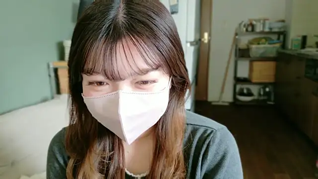   Yui  online show from February 27, 2:00 am