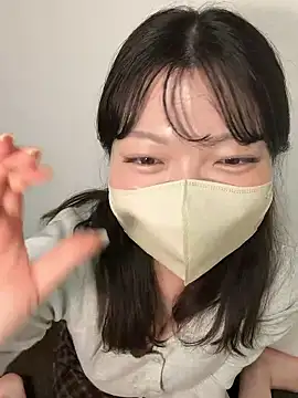 Snapshot of __Yui_ chatting on May 16, 12:48 pm Yui online show from May 16, 12:48 pm