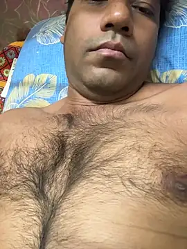 Snapshot of Lucky___05 chatting on June 9, 2:45 am Lucky 05 online show from June 9, 2:45 am