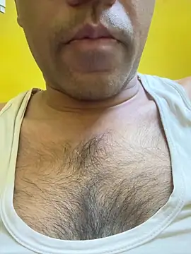 Snapshot of Lucky___05 chatting on June 11, 4:27 pm Lucky 05 online show from June 11, 4:27 pm