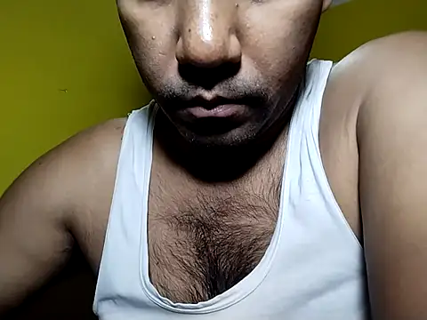 Snapshot of Lucky___05 chatting on June 18, 5:08 am Lucky 05 online show from June 18, 5:08 am