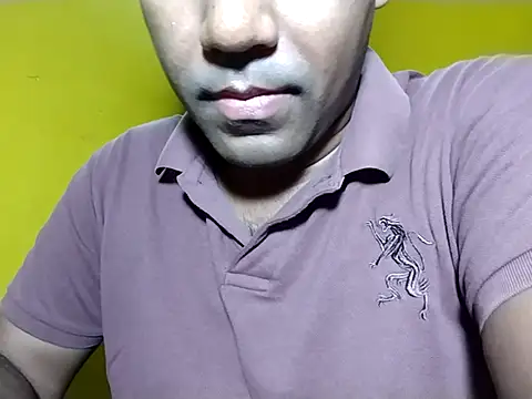 Snapshot of Lucky___05 chatting on June 22, 4:53 am Lucky 05 online show from June 22, 4:53 am