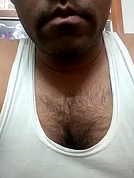 Snapshot of Lucky___05 chatting on July 6, 4:31 pm Lucky 05 online show from July 6, 4:31 pm