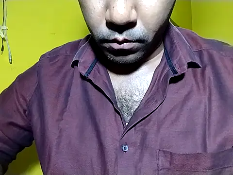 Snapshot of Lucky___05 chatting on July 17, 5:47 am Lucky 05 online show from July 17, 5:47 am