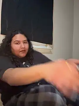 Snapshot of Angeliccreamyrican chatting on March 8, 5:11 am Angeliccreamyrican online show from March 8, 5:11 am