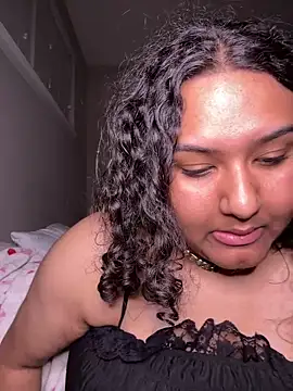 Snapshot of Angeliccreamyrican chatting on March 11, 2:39 am Angeliccreamyrican online show from March 11, 2:39 am