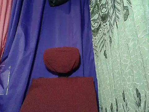 prettymomma24xx online show from July 31, 10:09 pm