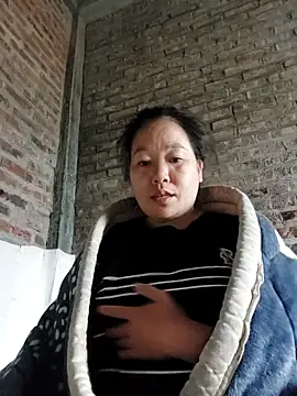 donaaa2 online show from March 13, 7:37 am