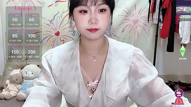 xiaoguai99 online show from April 18, 12:53 pm