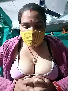 Snapshot of Savita_jatav chatting on January 12, 8:08 am Savita jatav online show from January 12, 8:08 am