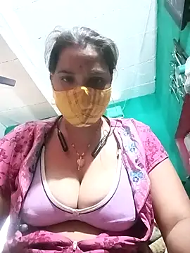 Snapshot of Savita_jatav chatting on January 15, 9:14 am Savita jatav online show from January 15, 9:14 am