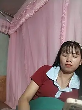 Snapshot of Wily-06 chatting on June 14, 10:34 pm Wily-06 online show from June 14, 10:34 pm