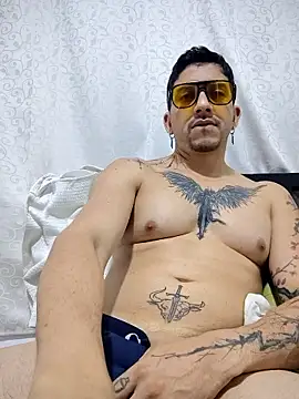 MrWolfHot online show from January 13, 4:40 am