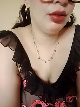 Snapshot of charmoutak_nada chatting on June 1, 11:12 am charmoutak nada online show from June 1, 11:12 am