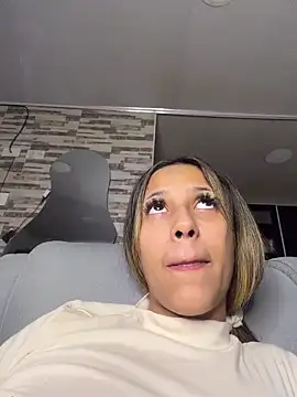 vicky bass  online show from February 15, 3:36 am