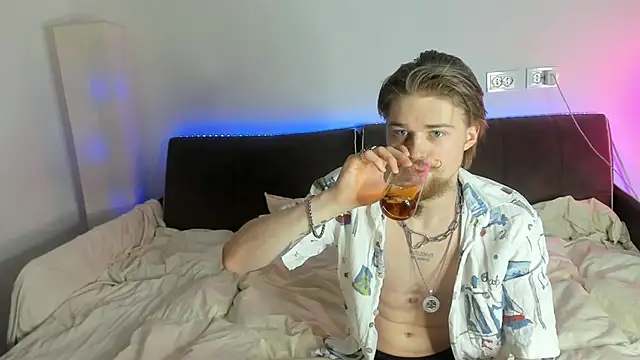 Lev Miller online show from February 26, 3:55 pm