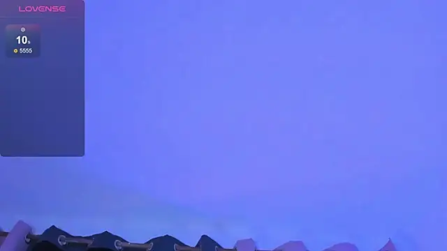 Snapshot of Megan_VixenX chatting on March 6, 12:01 pm Megan VixenX online show from March 6, 12:01 pm