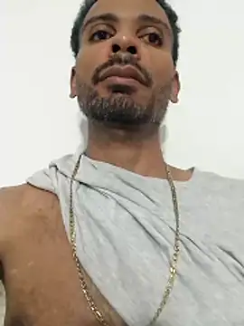 Snapshot of moreno_alpha_br chatting on January 5, 11:19 pm moreno alpha br online show from January 5, 11:19 pm