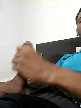 Snapshot of moreno_alpha_br chatting on February 15, 5:37 am moreno alpha br online show from February 15, 5:37 am