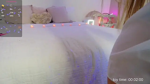 secretluv online show from February 6, 5:34 am