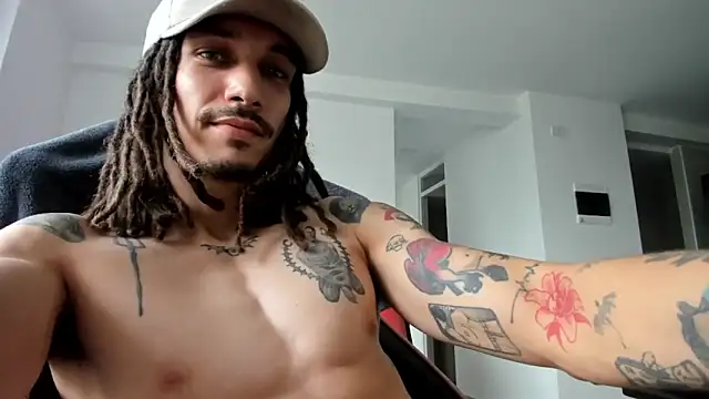 im kamus  online show from February 14, 2:14 pm