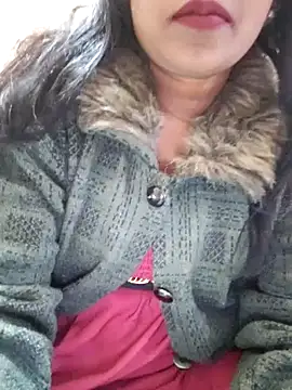 Snapshot of SA-K-SHI chatting on January 10, 8:27 am SA-K-SHI online show from January 10, 8:27 am