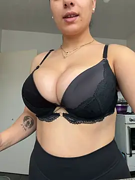 Snapshot of Marisa_ass chatting on May 18, 7:58 am Marisa ass online show from May 18, 7:58 am