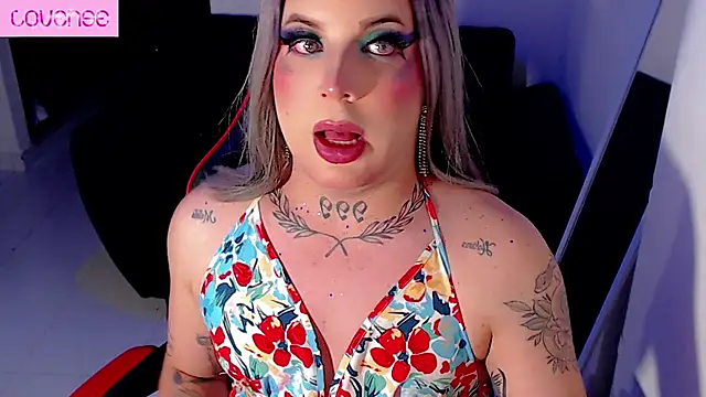 Snapshot of ale_bigcock chatting on May 27, 1:57 am ale bigcock online show from May 27, 1:57 am