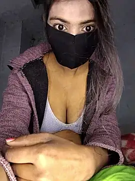 Snapshot of rani_coupleee chatting on January 11, 9:20 pm rani coupleee online show from January 11, 9:20 pm