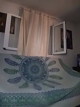 Snapshot of neenita69 chatting on July 4, 7:47 am neenita69 online show from July 4, 7:47 am