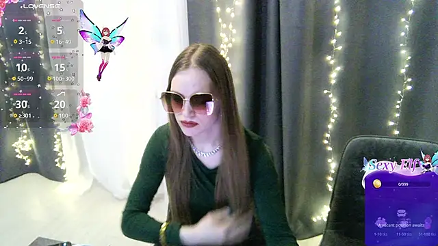Snapshot of ZaraCharming chatting on February 21, 8:43 pm ZaraCharming online show from February 21, 8:43 pm