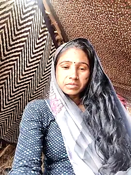 lodhi8080 online show from February 17, 5:26 am