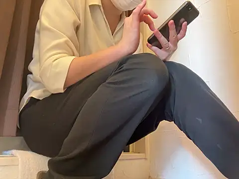Snapshot of pon05240 chatting on July 24, 5:27 am pon05240 online show from July 24, 5:27 am